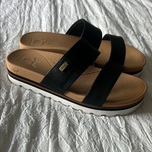Reef Black and Tan Slide Sandals